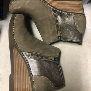dansko susan ankle boot